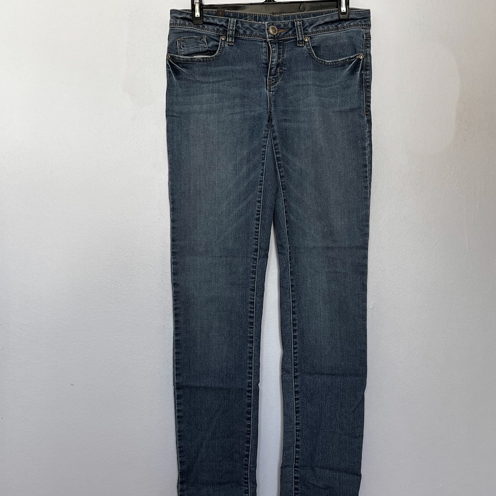 💛 SALE (2/$30) LC Lauren Conrad Straight Leg Skinny Jeans (2)